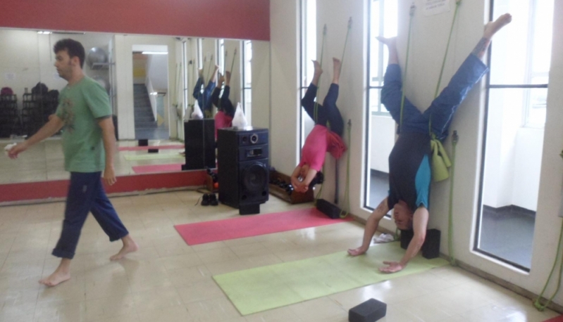 Aula de Yoga Completa - Academia Atlantis
